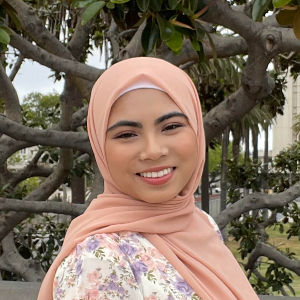 Salmah Ismail, ACSW, at Eye Cue Mental Health